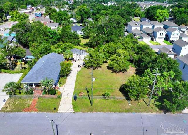 Property at 20 S I St, Pensacola, FL 32502, 3 beds, 2 baths