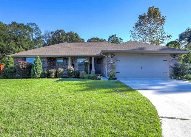 Property at 5227 English Oak Dr, Pace, FL 32571, 3 beds, 2 baths