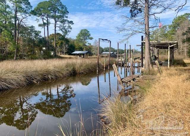 Property at 12535 Ophelia Dr, Pensacola, FL 32506, 3 beds, 2.5 baths