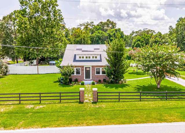Property at 1057 Pauline St, Cantonment, FL 32533, 3 beds, 2 baths