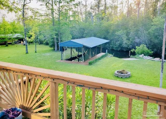 Property at 5717 Lakeside Ct, Milton, FL 32583, 3 beds, 2 baths