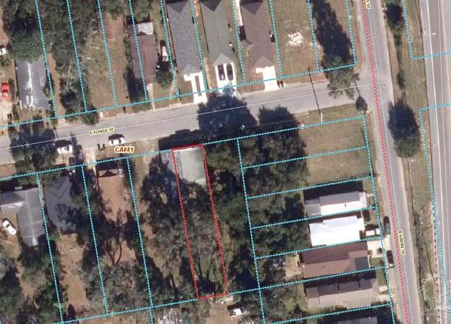 Property at 213 E Yonge St, Pensacola, FL 32503