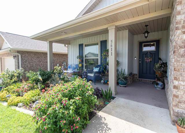 Property at 5611 Blue Sky Ct, Milton, FL 32583, 3 beds, 2 baths