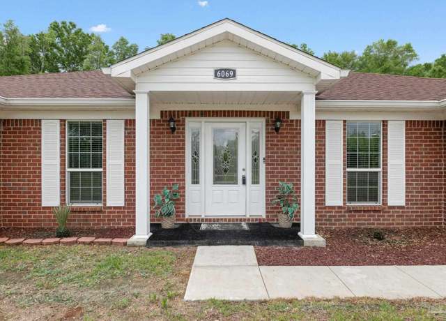 Property at 6069 Oglesby Rd, Milton, FL 32570, 3 beds, 3 baths