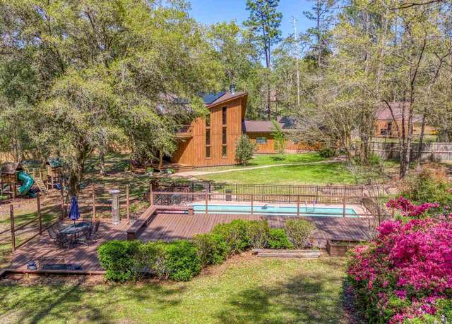Property at 1221 Tecumseh Pl, Pensacola, FL 32514, 4 beds, 4 baths