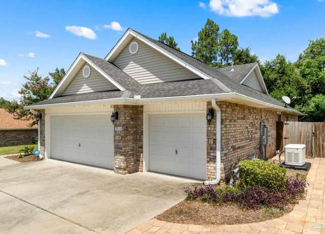 Property at 3018 Crown Creek Cir, Crestview, FL 32539, 4 beds, 2.5 baths