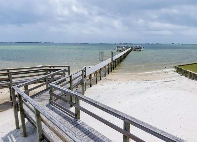 Property at 9375 Palmetto Ridge Ct, Navarre, FL 32566