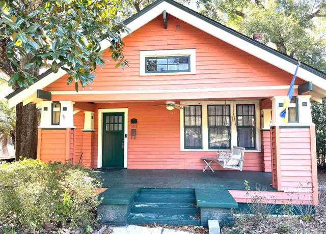 Property at 1011 N Reus St, Pensacola, FL 32501, 3 beds, 2 baths