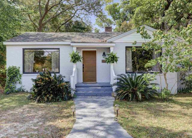 Property at 831 W Mallory St, Pensacola, FL 32501, 3 beds, 1 bath