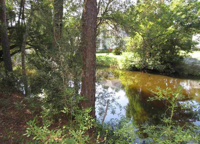 Property at 9440 Kainui Dr, Pensacola, FL 32526