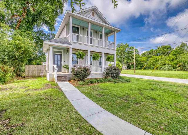 Property at 821 W Gadsden St, Pensacola, FL 32501, 3 beds, 2.5 baths
