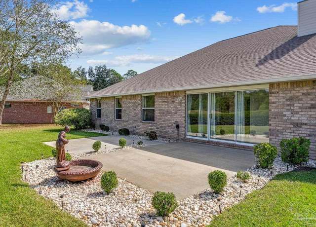 Property at 5976 Moors Oaks Dr, Milton, FL 32583, 4 beds, 2 baths