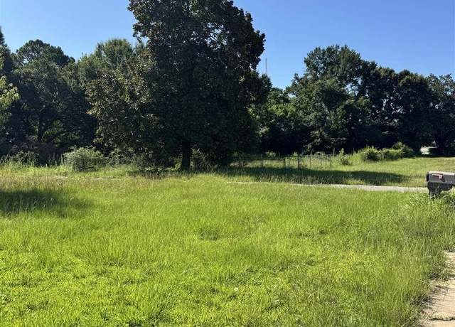 Property at 9520 Pinecone Dr, Cantonment, FL 32533