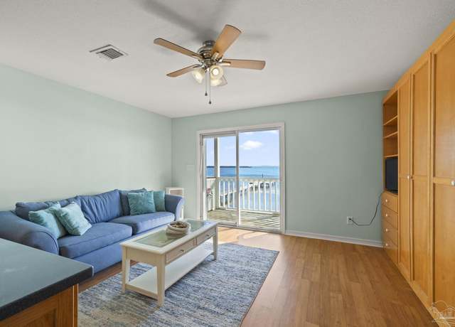 Property at 5539 Soundside Dr Unit N, Gulf Breeze, FL 32563, 1 bed, 1 bath