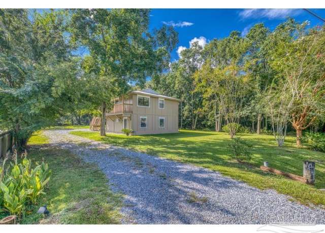 Property at 1913 Lodgepole Dr, Milton, FL 32583, 3 beds, 2 baths