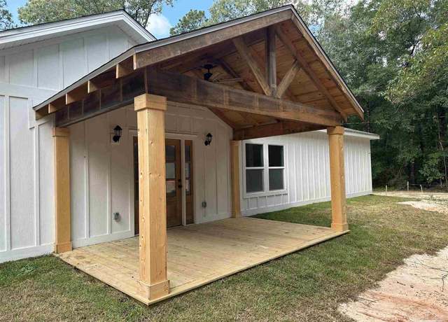 Property at 5661 Dupree Rd, Milton, FL 32570, 4 beds, 2 baths