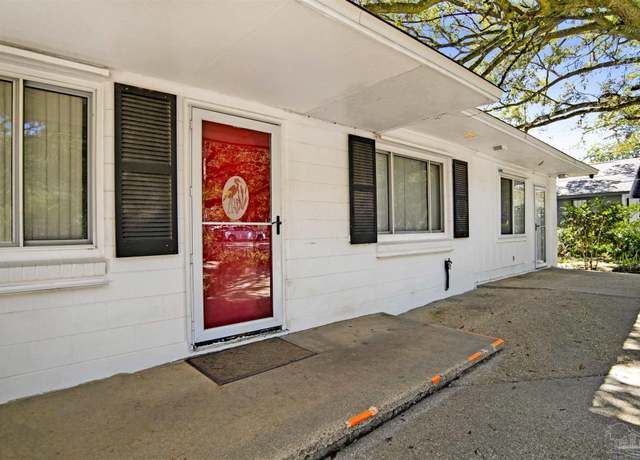 Property at 533 Ditmar St, Pensacola, FL 32503, 4 beds, 3 baths