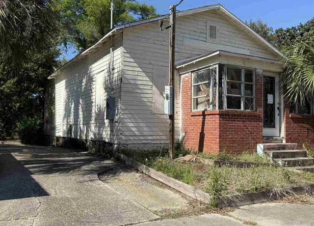 Property at 522 W La Rua St, Pensacola, FL 32501, 3 beds, 2 baths