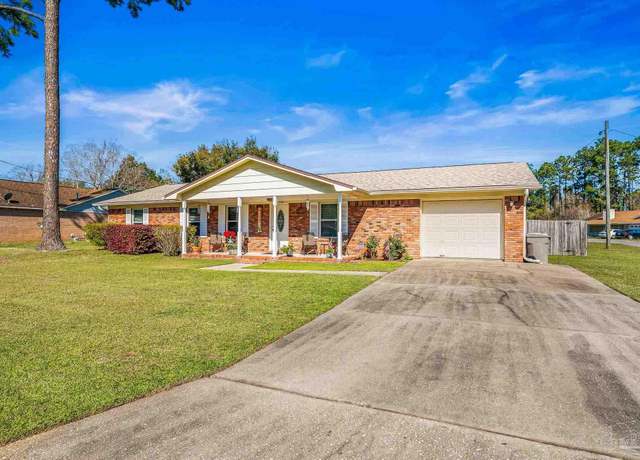 Property at 7130 Baysprings Dr, Pensacola, FL 32506, 3 beds, 2 baths