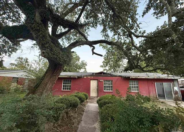 Property at 3407 W Jordan St, Pensacola, FL 32505, 3 beds, 1 bath