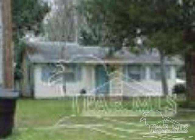Property at 3204 E Gonzales St, Pensacola, FL 32503, 3 beds, 1 bath