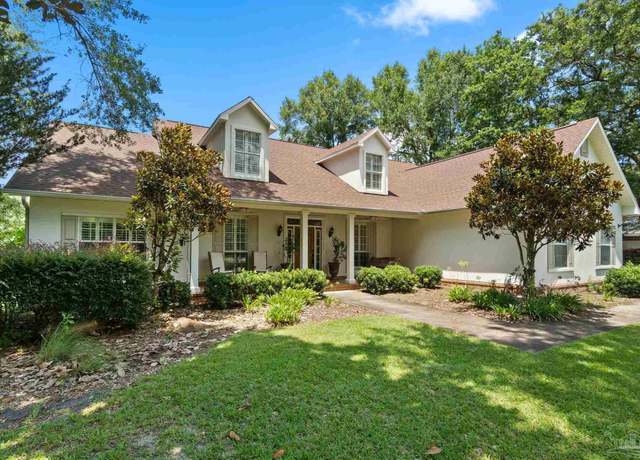 Property at 956 Broken Arrow Ln, Cantonment, FL 32533, 4 beds, 2.5 baths