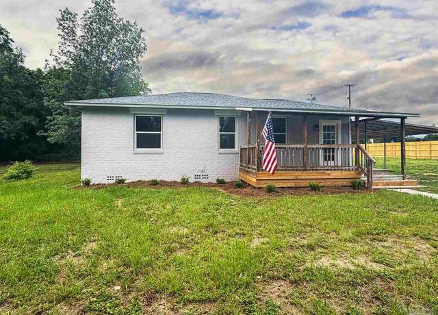Property at 7196 Gillespie Rd, Milton, FL 32583, 2 beds, 1 bath