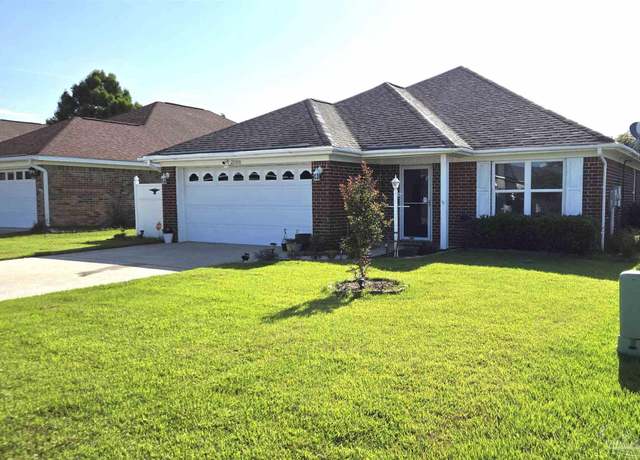 Property at 22958 Placid Dr, Foley, AL 36535, 3 beds, 2 baths