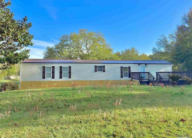 Property at 4448 Dunaway Ln, Pensacola, FL 32526, 2 beds, 2 baths