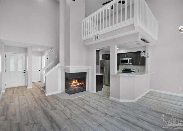 Property at 601 E Burgess Rd Unit J2, Pensacola, FL 32503, 2 beds, 2 baths
