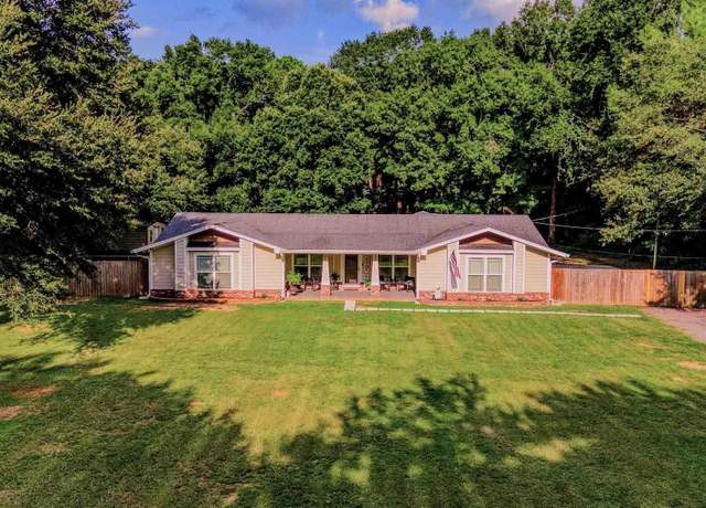 Property at 6500 Chumuckla Hwy, Pace, FL 32571, 3 beds, 2 baths