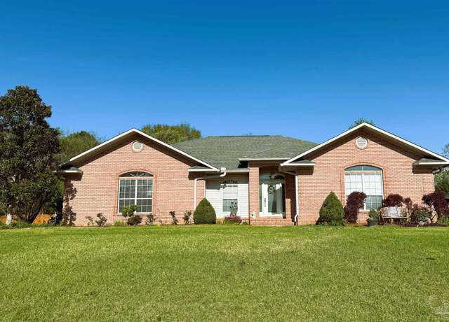 Property at 5638 Champions Dr, Pace, FL 32571, 4 beds, 3 baths