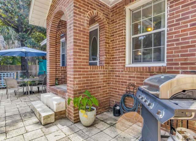 Property at 607 S Navy Blvd, Pensacola, FL 32507, 2 beds, 1 bath