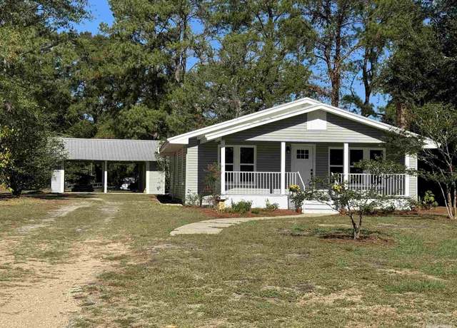 Property at 7121 N Century Blvd, Century, FL 32535, 3 beds, 2 baths