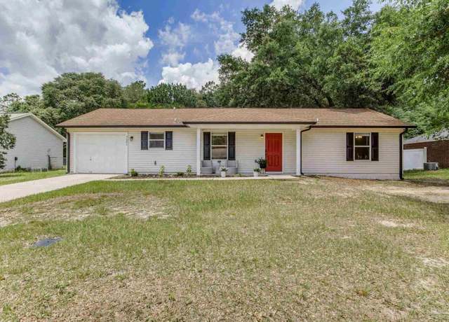 Property at 7201 Bogey Ln, Milton, FL 32570, 3 beds, 2 baths