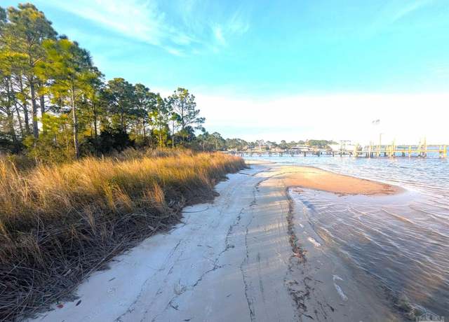 Property at 2564 Gulf Breeze Ave, Pensacola, FL 32507