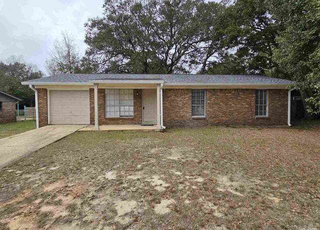 Property at 2971 English Oak Cir, Pensacola, FL 32526, 3 beds, 1.5 baths