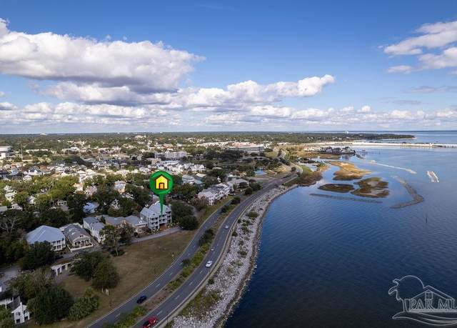 Property at 534 E Zarragossa St #4, Pensacola, FL 32502, 1 bed, 1.5 baths