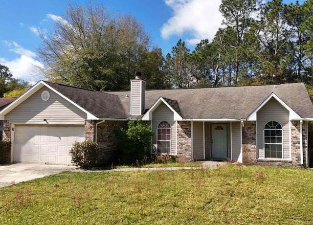 Property at 1223 Jefferyscot Dr, Crestview, FL 32536, 3 beds, 2 baths