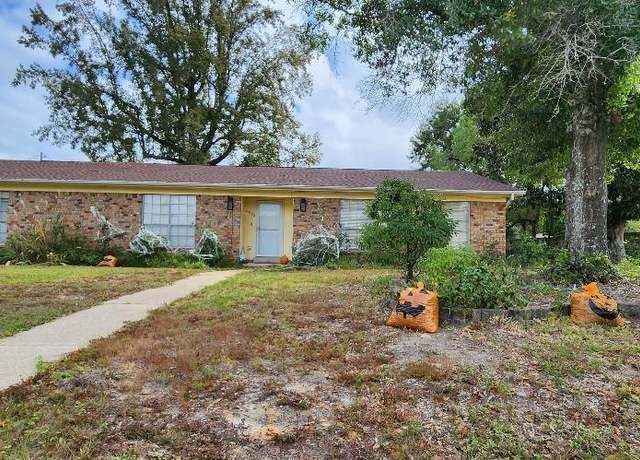 Property at 6406 Antietam Dr, Pensacola, FL 32503, 3 beds, 2 baths