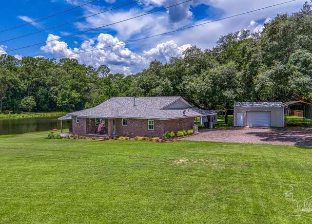 Property at 8601 Chisholm Rd, Pensacola, FL 32514, 3 beds, 2 baths