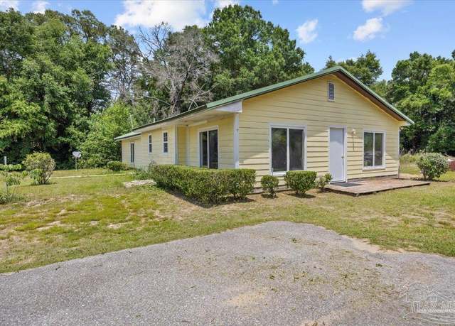 Property at 3950 Oakus Dr, Milton, FL 32583, 2 beds, 1 bath
