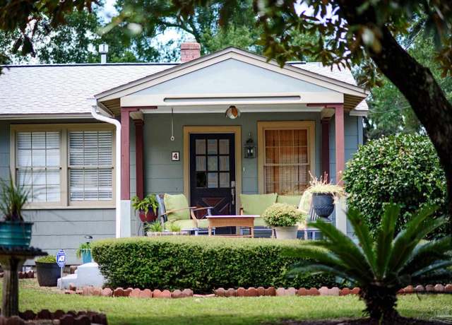 Property at 4 Audusson Ave, Pensacola, FL 32507, 2 beds, 0.5 baths