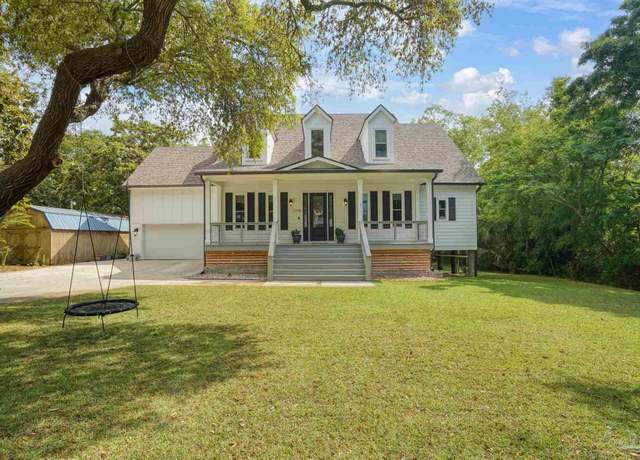 Property at 2008 Plantation Oaks Dr, Navarre, FL 32566, 4 beds, 3 baths