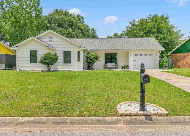 Property at 10728 Silver Creek Dr, Pensacola, FL 32506, 3 beds, 2 baths