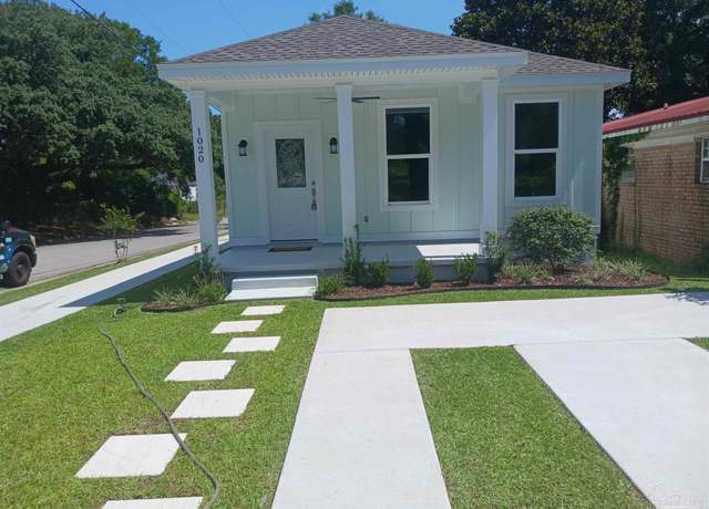 Property at 1020 W Lloyd St, Pensacola, FL 32501, 3 beds, 2 baths