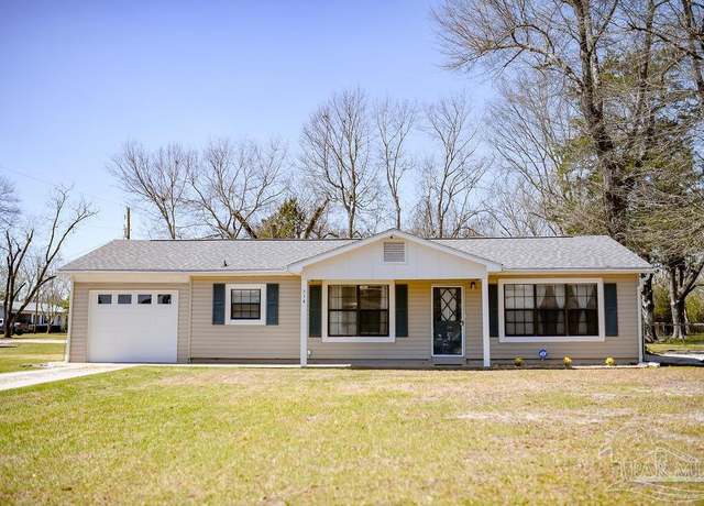 Property at 514 5th Ave, Atmore, AL 36502, 2 beds, 1 bath