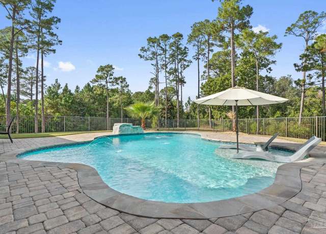 Property at 4726 Soundside Dr, Gulf Breeze, FL 32563, 5 beds, 3 baths