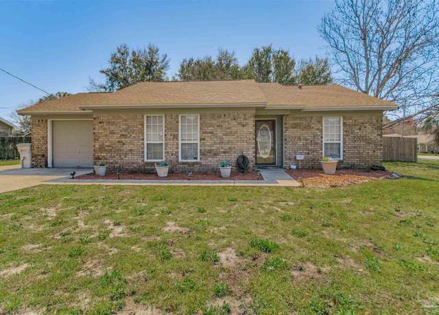 Property at 4701 Kitty Hawk Cir, Gulf Breeze, FL 32563, 3 beds, 2 baths