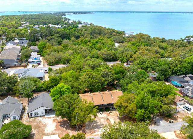 Property at 5791 Coronada Blvd Apt 3, Pensacola, FL 32507, 2 beds, 1.5 baths